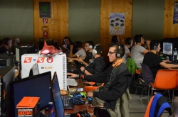 39.VulkanLAN_20141024_2111-01_k_DSC_0214