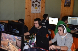 39.VulkanLAN_20141025_1823-55_k_DSC_0382